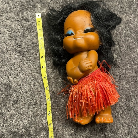 Vintage rubber hula girl - Picture 6 of 7